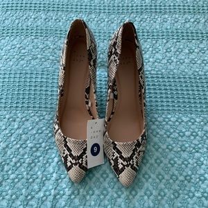 NWT a new day Faux Snakeskin Heels Size 9